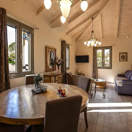 Willa Casa Renta Metaxáta