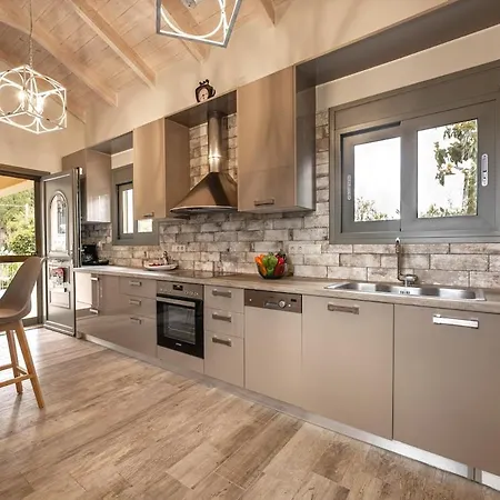 Casa Renta Villa Metaxáta